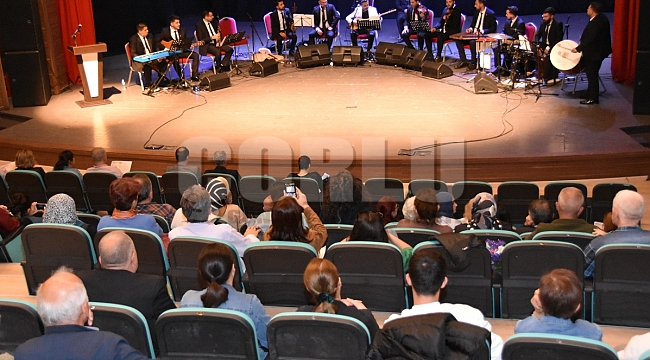 'Türkülerle Yarenlik' Türk Halk Müziği Konserine Büyük İlgi