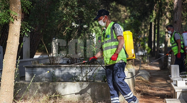 MEZARLIKLAR BAYRAMA HAZIR